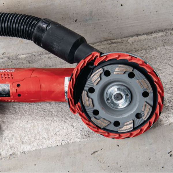 Bij het huren van een renovatiefrees heeft u ook een komschijf nodig. Dit is een koopdeel